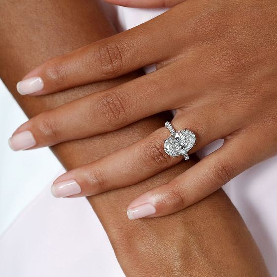 5-carat round diamond ring